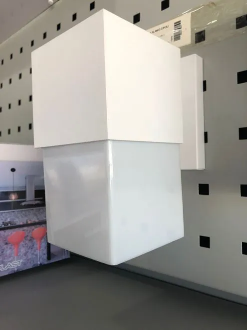 Luminária Arandela Metal Domado para Área Externa em Alumínio e Policarbonato — foto 3