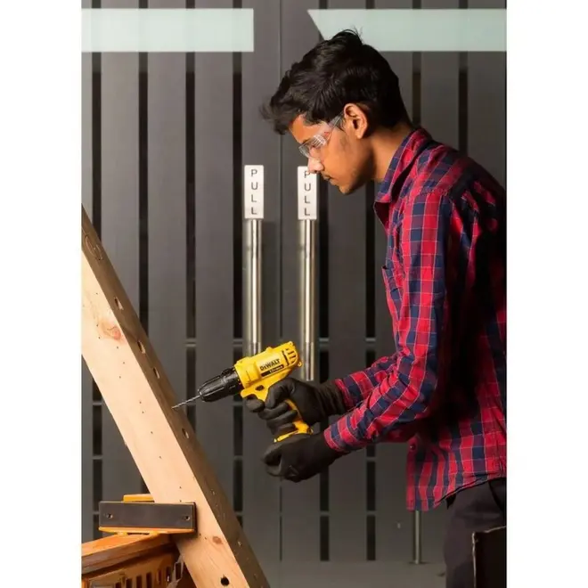 Parafusadeira e Furadeira Dewalt DCD700LC1BR 12V Max 3/8''